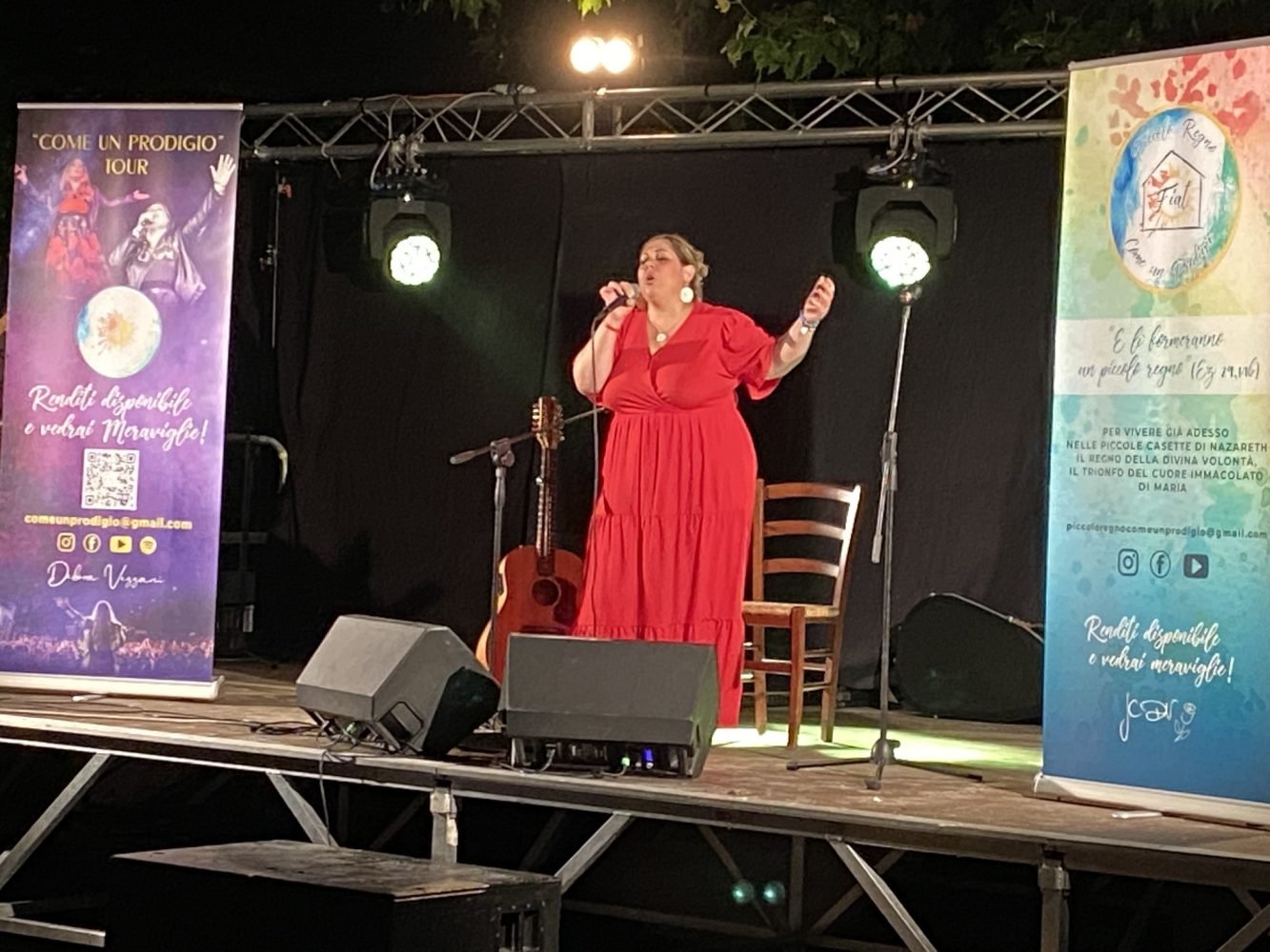 “Siamo figli amati di Dio” e le canzoni di Debora Vezzani